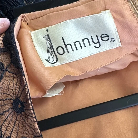 60s Eyelet Cocktail Dress - Picture 8 of 9